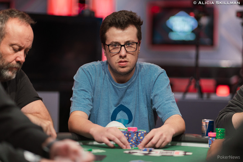 Gabriel Schroder está na FT do Main Event da WSOP Paradise